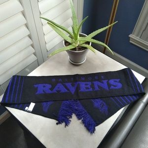 NWT Baltimore Ravens scarf